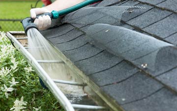 Galon Uchaf gutter cleaning costs